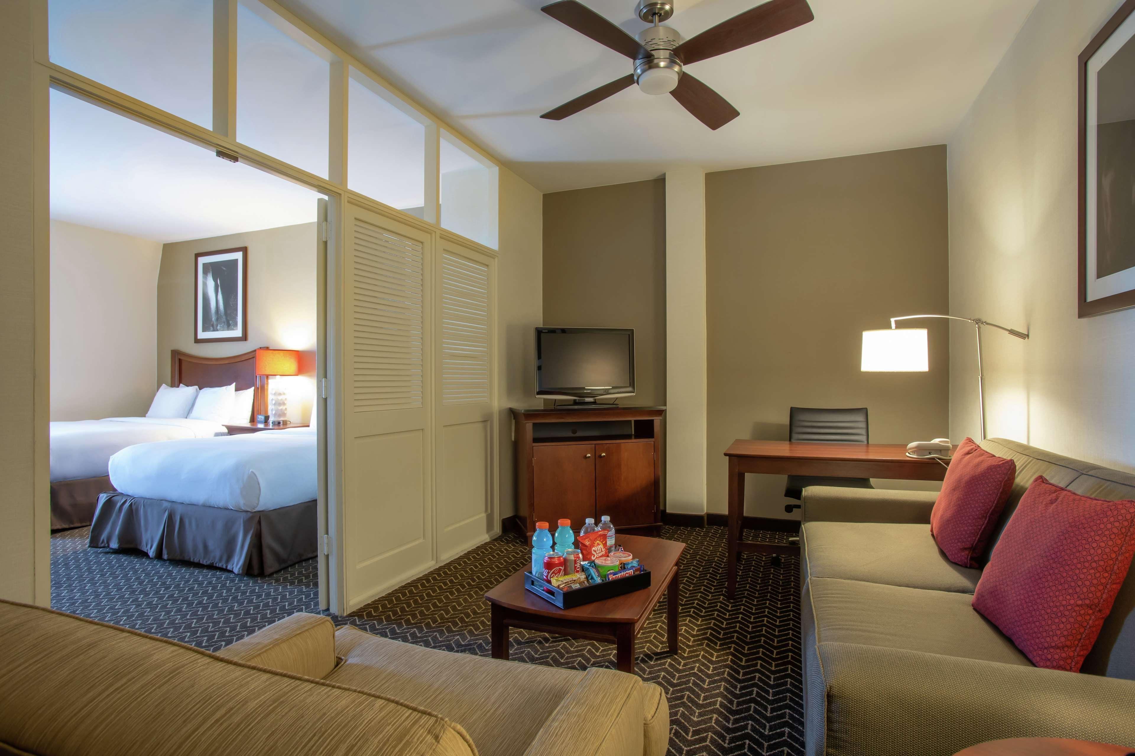Doubletree By Hilton Lexington