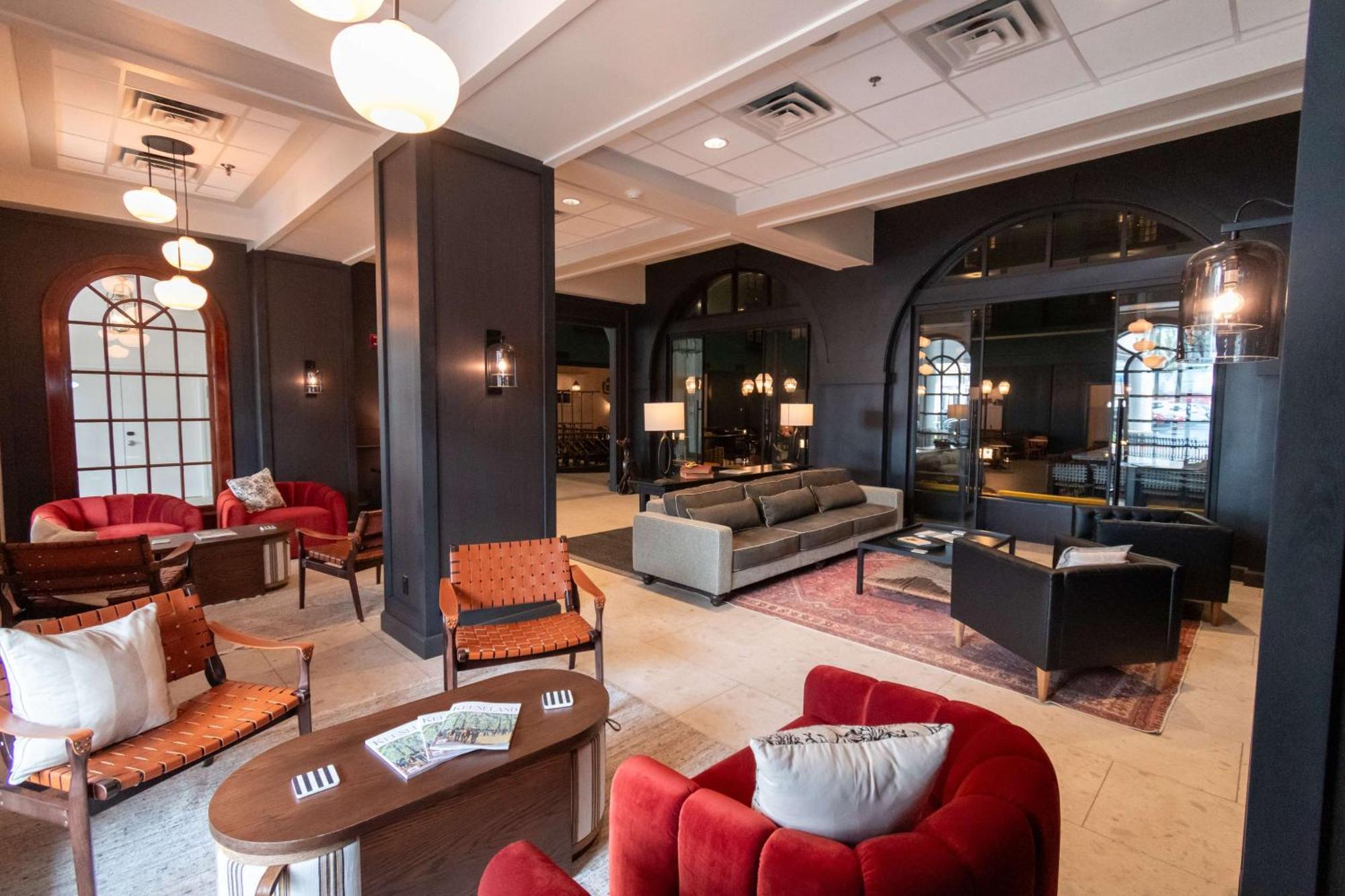 Doubletree By Hilton Hotel