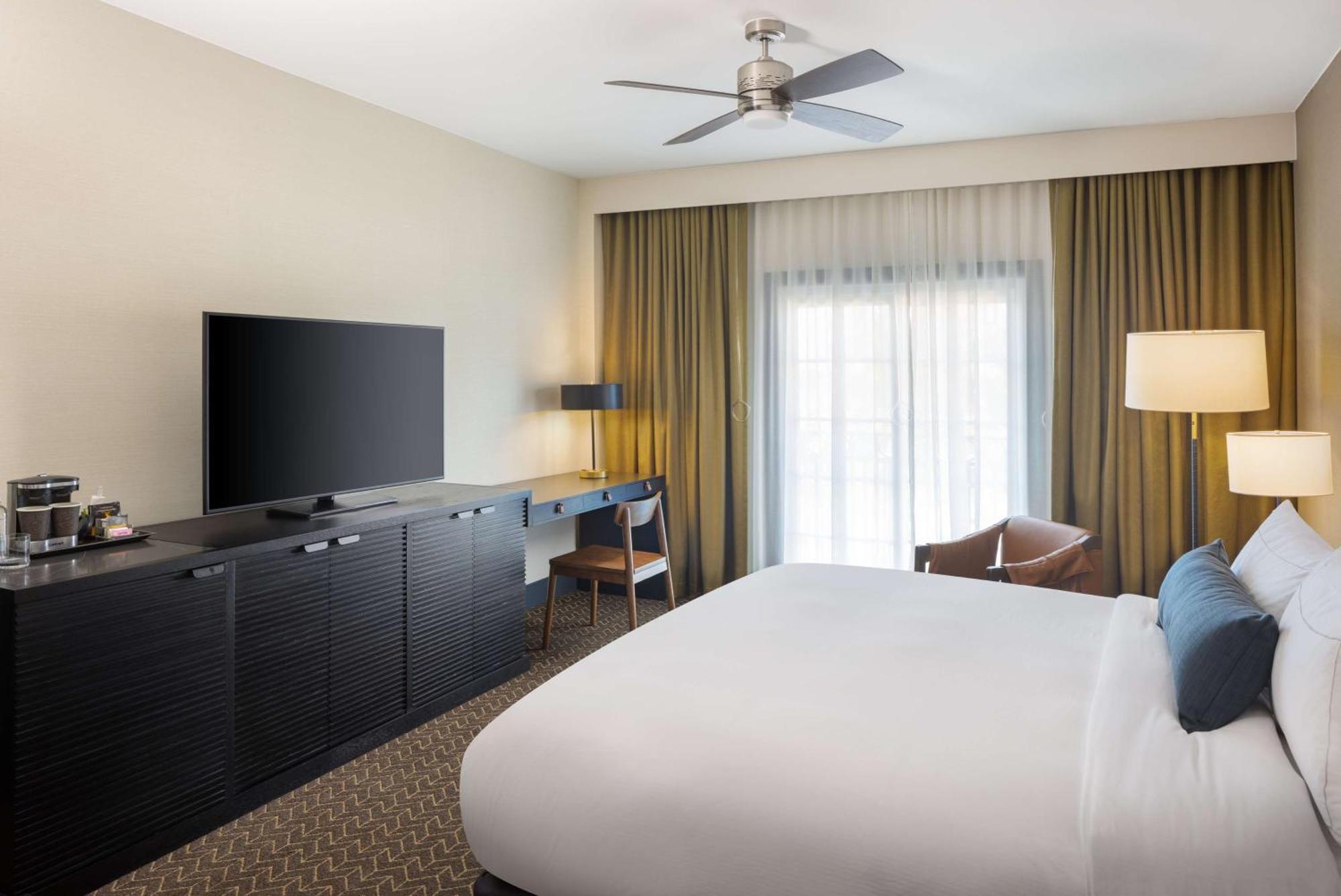 Doubletree By Hilton Lexington